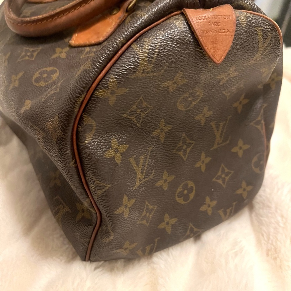 Louis Vuitton Speedy 30- classic monogram